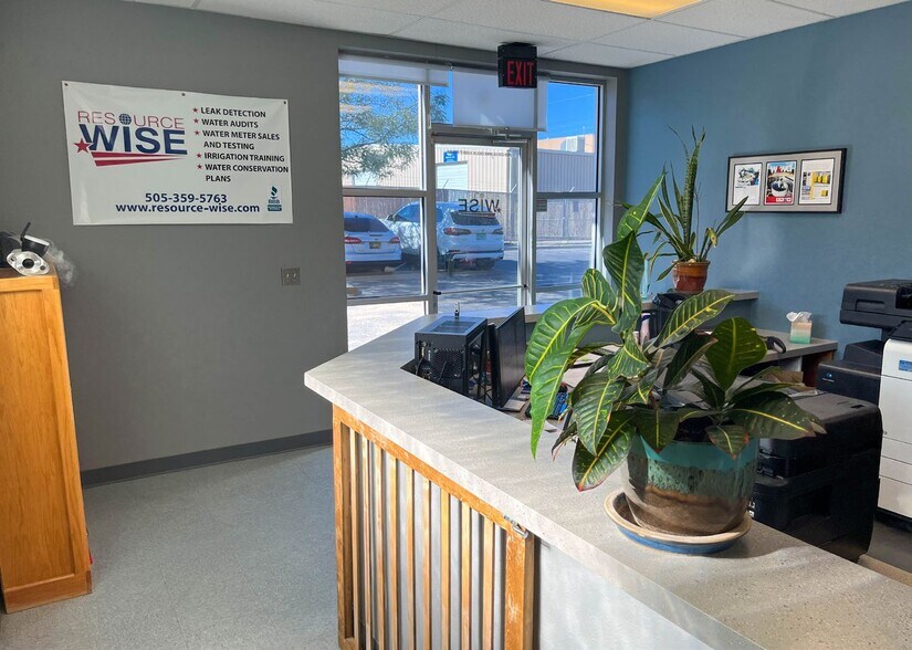 More Photos Of 6020 Midway Park Blvd NE, Albuquerque Warehouse For Lease