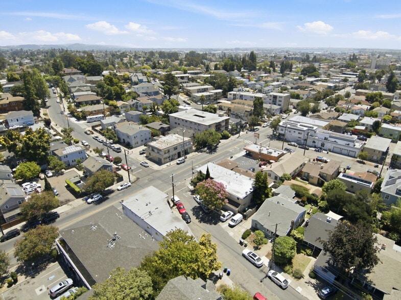 More Photos Of 3050-3058 Davis St, Oakland Apartments For Sale