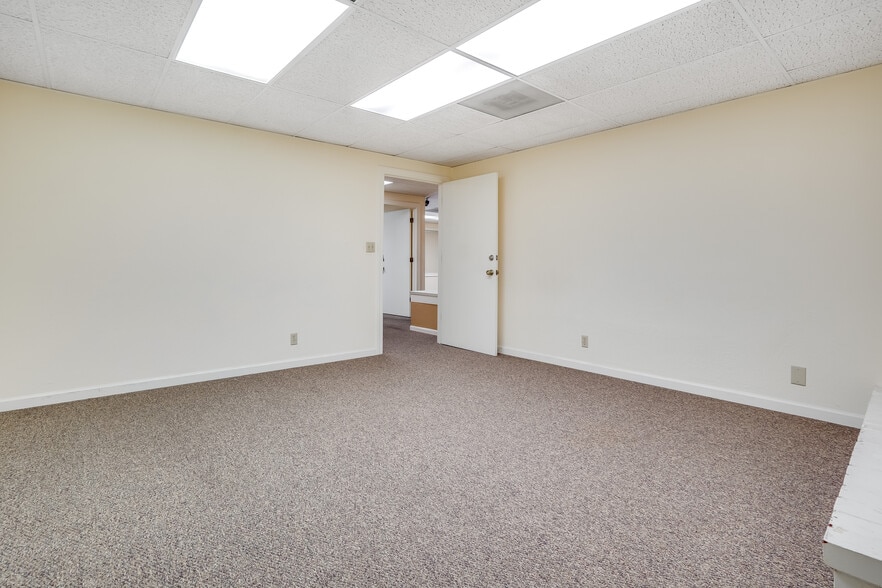 More Photos Of 199 E Hamilton Ave, Campbell Office For Sale