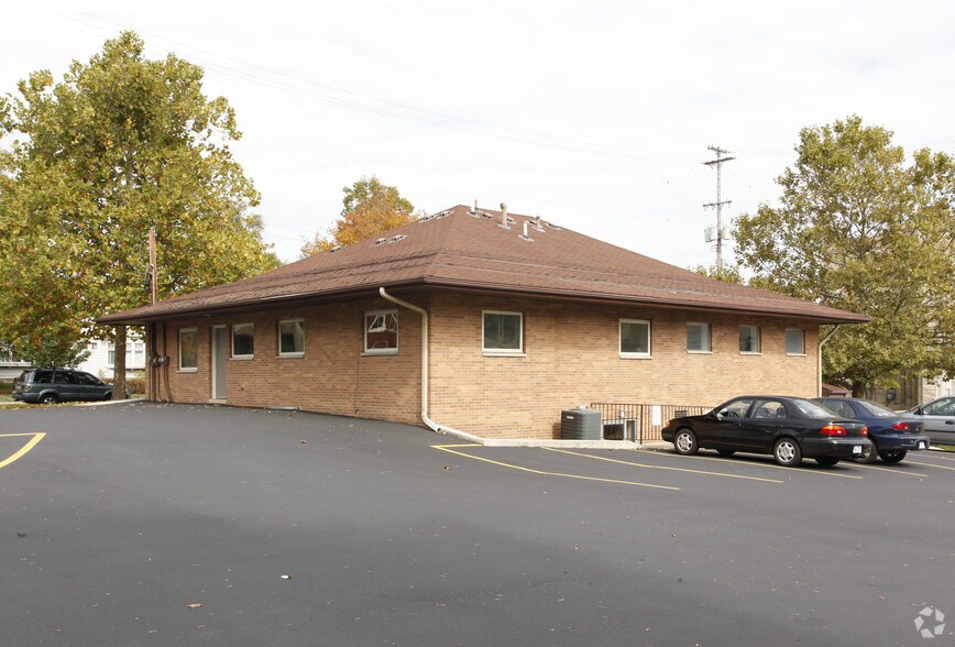 More Photos Of 401-407 W Ionia St, Lansing Medical For Lease
