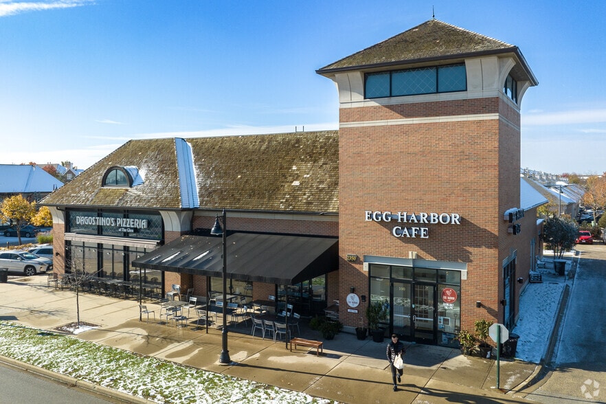 More Photos Of 2300 Lehigh Ave, Glenview Storefront Retail Office For Lease