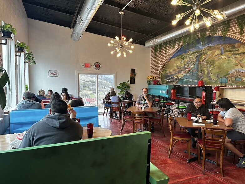 More Photos Of 18387 OK-49, Medicine Park Restaurant For Sale