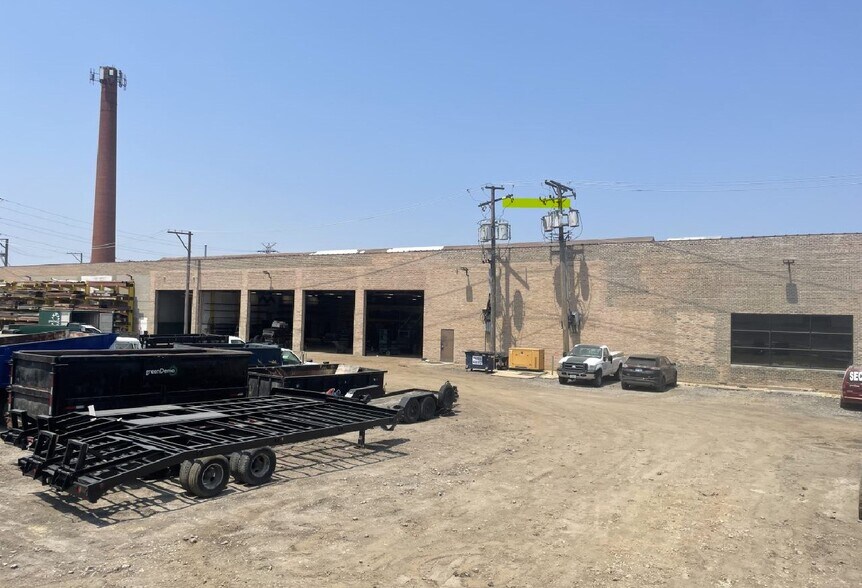 More Photos Of 4840 S Saint Louis Ave, Chicago Warehouse For Lease