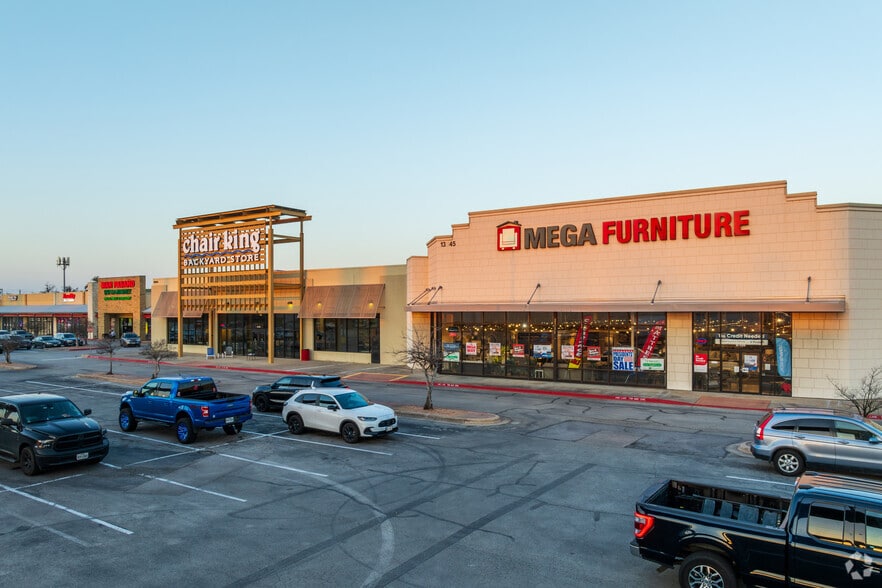 More Photos Of 13945 Research Blvd, Austin Unknown For Lease