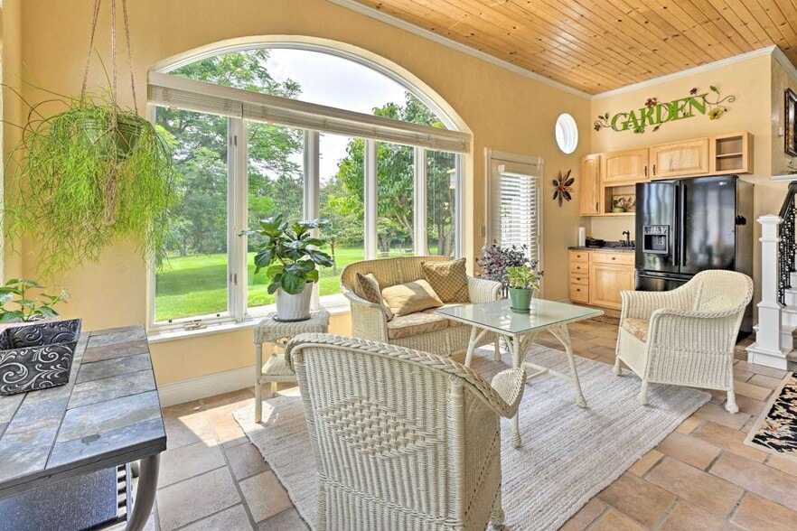 More Photos Of 106 Bowman Rd, Wisconsin Dells Hospitality For Sale