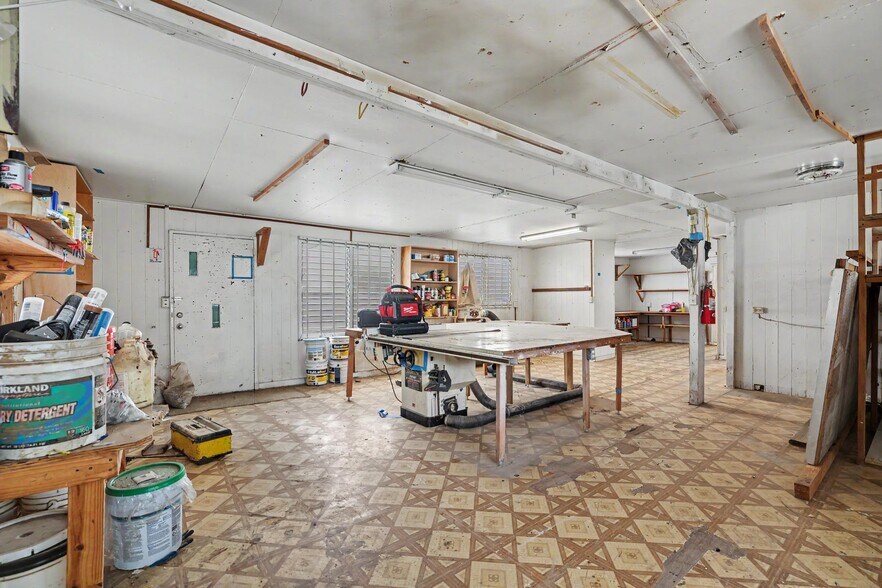 More Photos Of 748 Gulick Ave, Honolulu Office For Sale