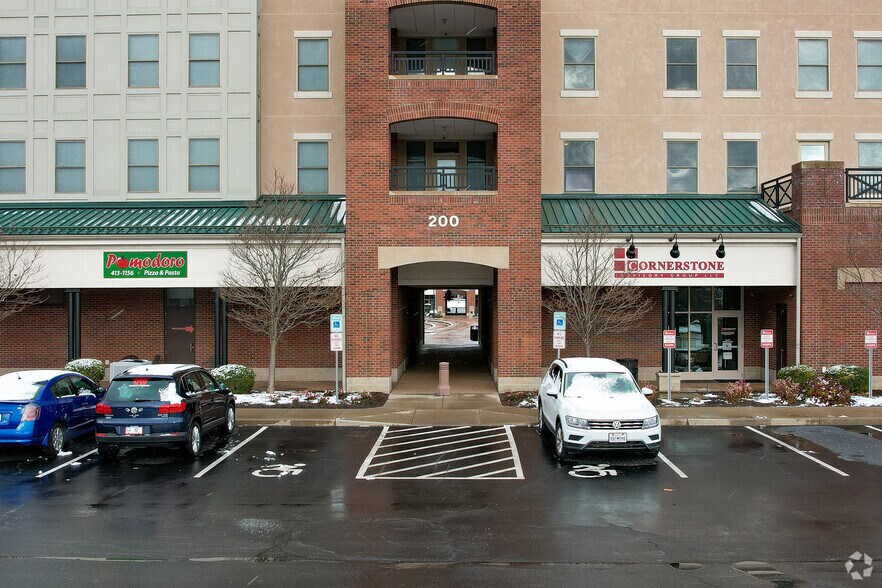 More Photos Of 400 Park Point Dr, Rochester Apartments For Lease