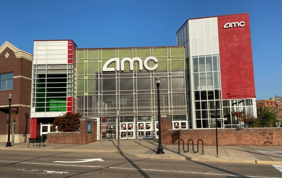 More Photos Of 180 Portage St, Kalamazoo Movie Theatre For Sale