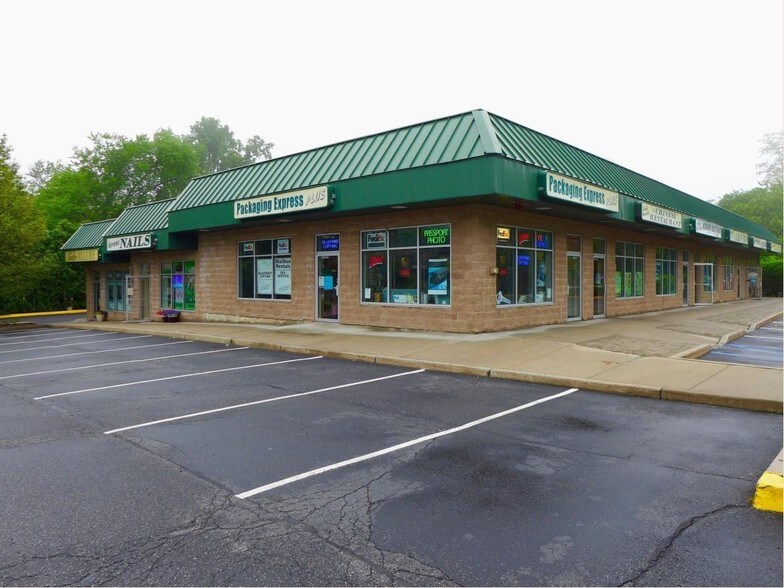 More Photos Of 368 New Hempstead Rd, New City General Retail For Sale