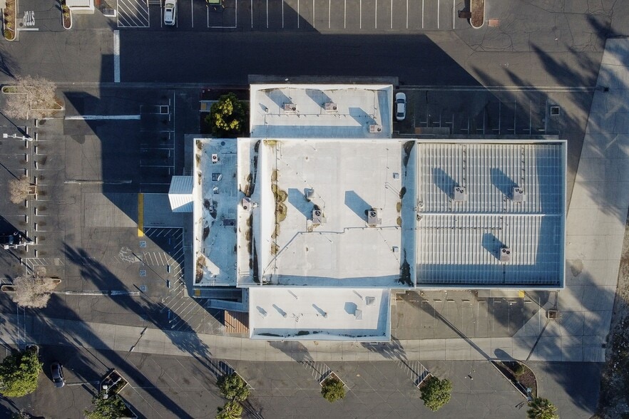 More Photos Of 2710 Geer Rd, Turlock Freestanding For Lease