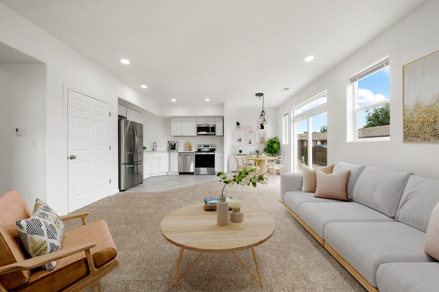 More Photos Of 3547-3607 E Uintah St, Colorado Springs Apartments For Sale