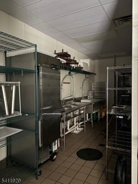 More Photos Of 281 Triangle Rd, Hillsborough Freestanding For Lease