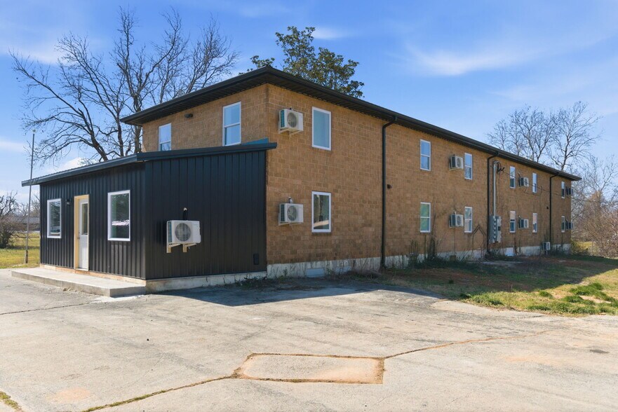 More Photos Of 301 Mount Vernon Blvd, Mount Vernon Apartments For Sale