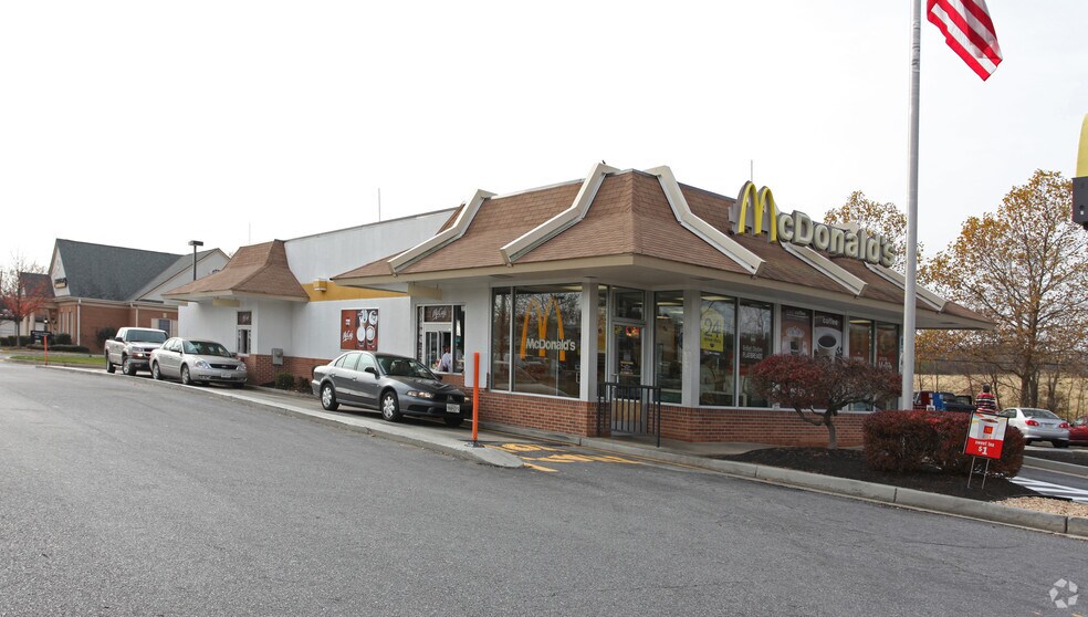 More Photos Of 702-712 Lisbon Center Dr, Woodbine Unknown For Lease