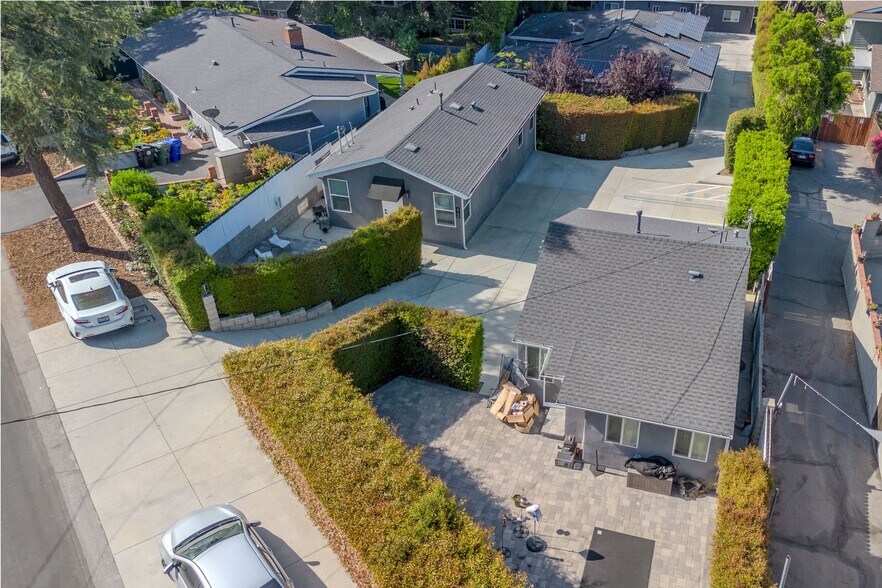 More Photos Of 2700 Prospect Ave, La Crescenta Apartments For Sale