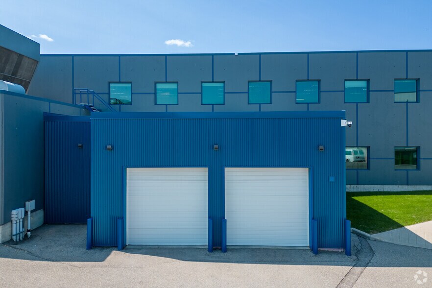 More Photos Of 1120 68th Ave NE, Calgary Office For Lease