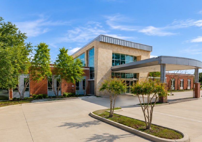 Primary Photo Of 411 Lantern Bend Dr, Houston Medical For Lease