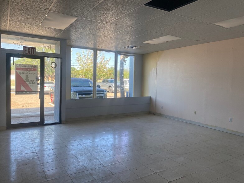 More Photos Of 4100 Haltom Rd, Haltom City Unknown For Lease