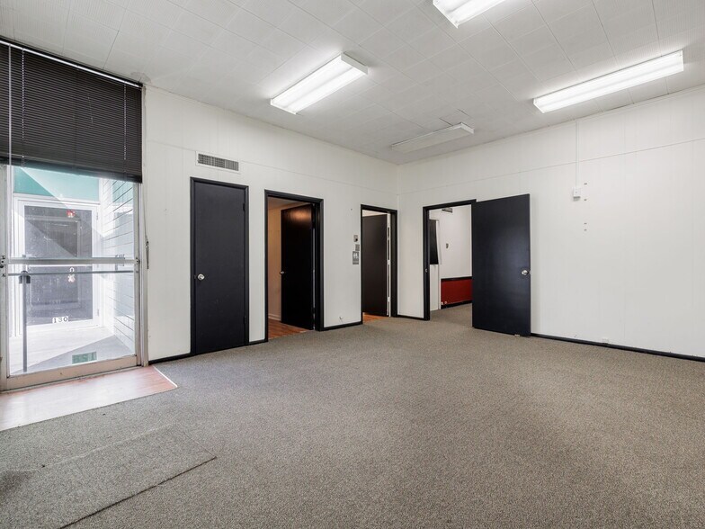 More Photos Of 233 Ackerman St, Rockdale Storefront Retail Office For Sale