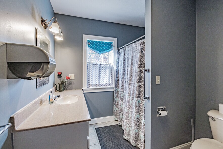 More Photos Of 257 South St, Biddeford Specialty For Sale