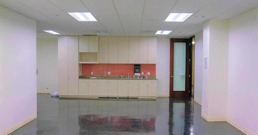 More Photos Of 4811 Airport Plaza Dr, Long Beach Office For Lease