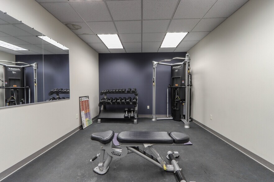 More Photos Of 1740 Park Ave, Plover Storefront Retail Office For Sale