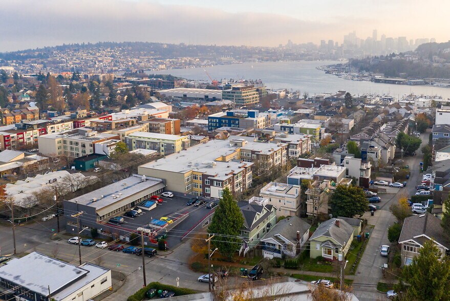 More Photos Of 3636 Stone Way N, Seattle Apartments For Lease
