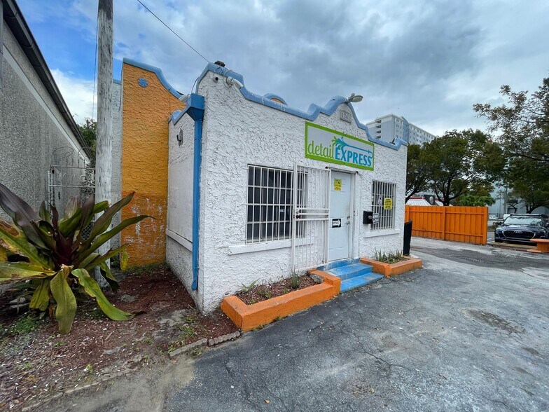 More Photos Of 1341 NW 20th St, Miami Freestanding For Lease