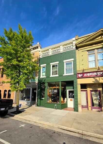 Primary Photo Of 231 N Main St, Urbana Storefront For Lease