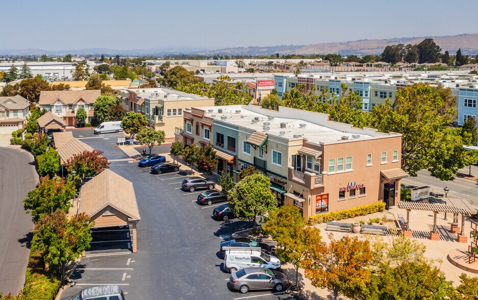 More Photos Of 30703-30719 Union City Blvd, Union City Storefront For Sale