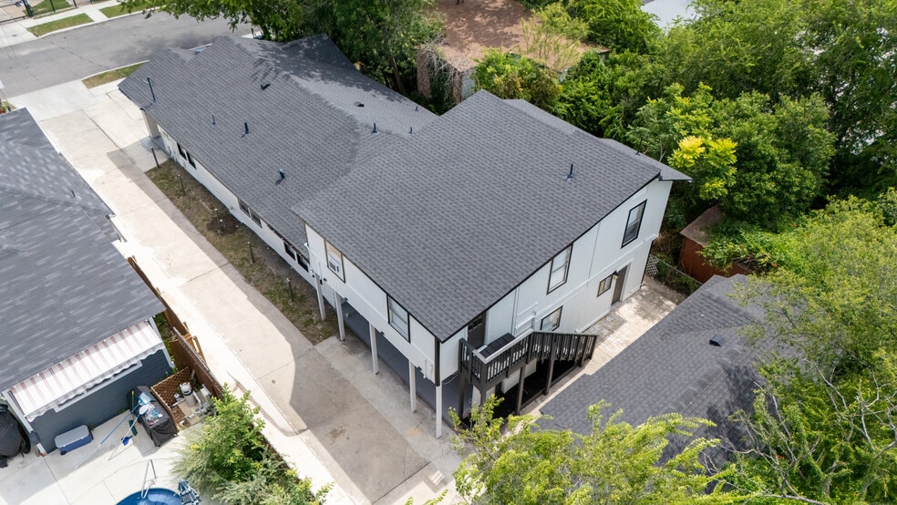 More Photos Of 827 W Rosewood Ave, San Antonio Apartments For Sale