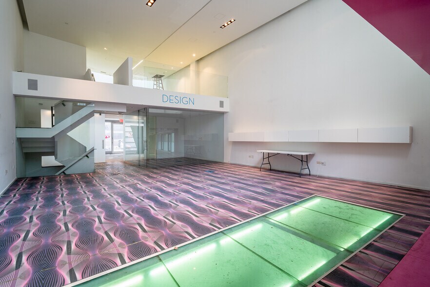 More Photos Of 428 W 54th St, New York Apartments For Sale