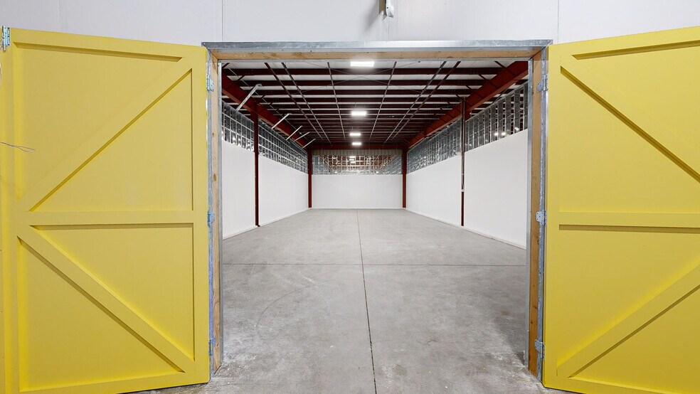 More Photos Of 299 Industrial Ln, Torrington Distribution For Lease