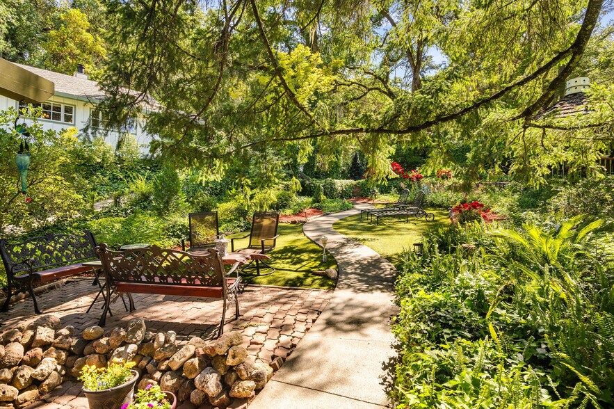 More Photos Of 3037 Foothill Blvd, Calistoga Hospitality For Sale