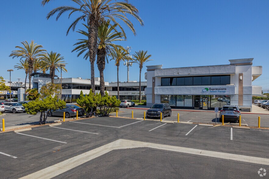 More Photos Of 12062 Valley View St, Garden Grove Medical For Lease