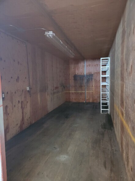 More Photos Of 16371 E State Route 3, Allyn Distribution For Lease