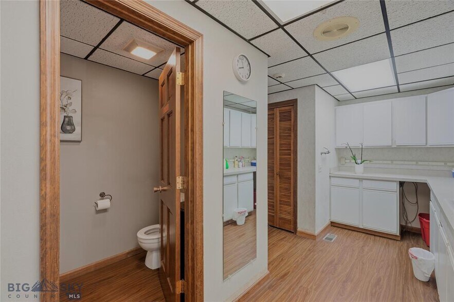 More Photos Of 108 N 11th Ave, Bozeman Medical For Sale