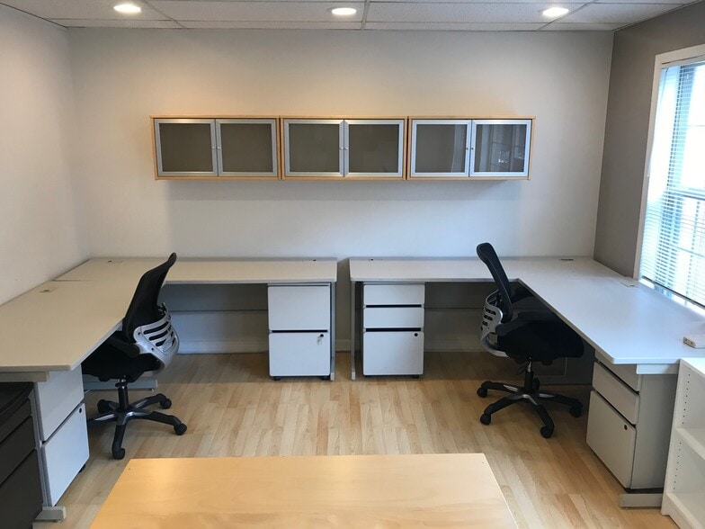 More Photos Of 8607-8609 2nd Ave, Silver Spring Medical For Sale