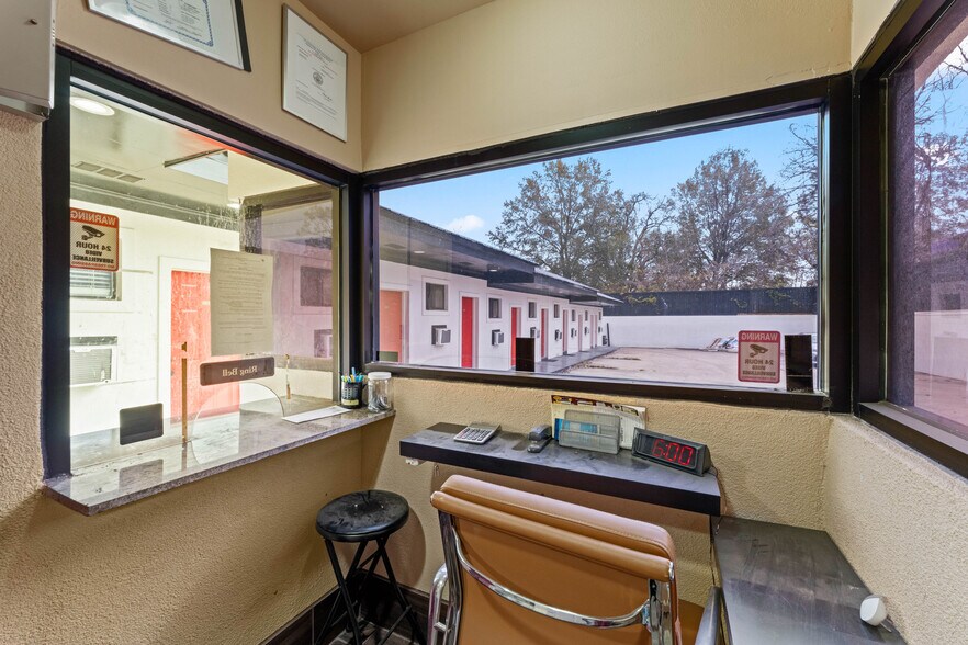 More Photos Of 2020 Highland Rd, Baton Rouge Hotel For Sale