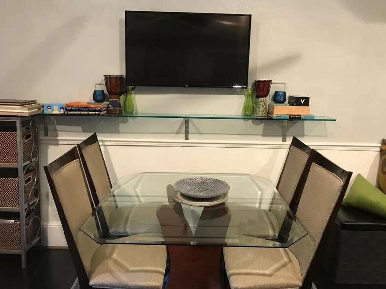 More Photos Of 1113 NW 5th Ave, Gainesville Specialty For Sale