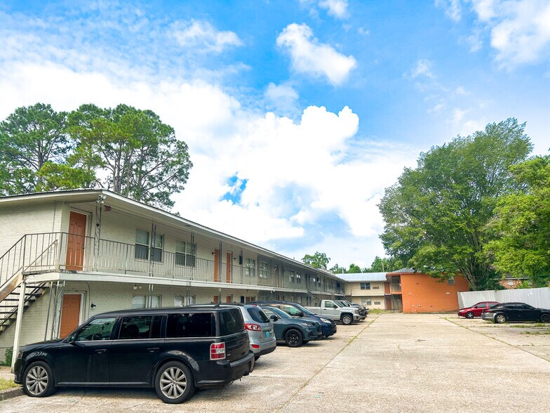 More Photos Of , Baton Rouge Multifamily For Sale
