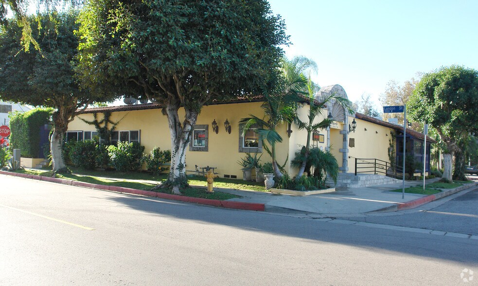 Primary Photo Of 451 Silver Lake Blvd, Los Angeles Restaurant For Sale