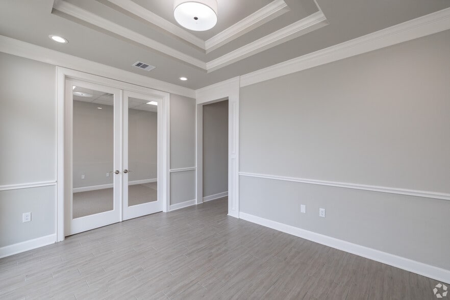 More Photos Of 26717 Westheimer Pky, Katy Medical For Sale