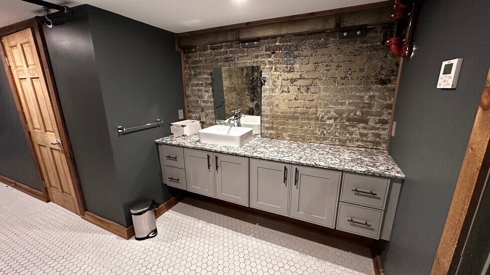 More Photos Of 225 Ferry St, Easton Office Residential For Lease