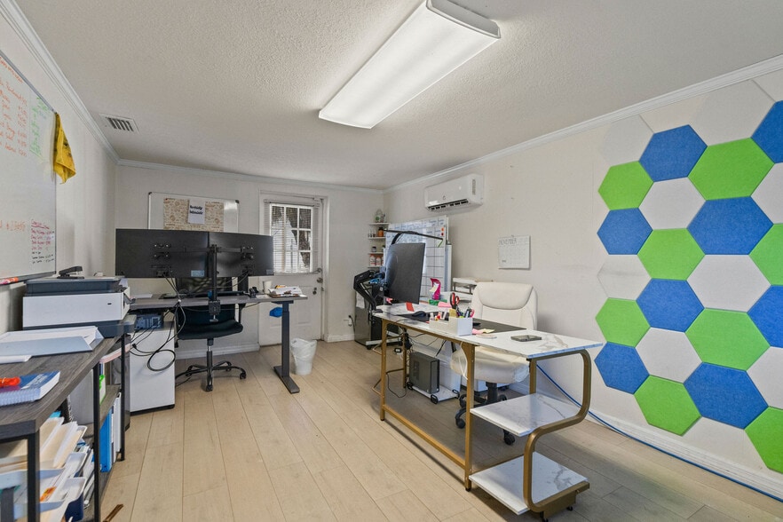More Photos Of 1536 S Missouri Ave, Clearwater Storefront Retail Office For Sale