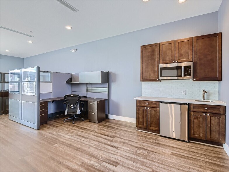 More Photos Of 7336 W Post Rd, Las Vegas Loft Creative Space For Lease