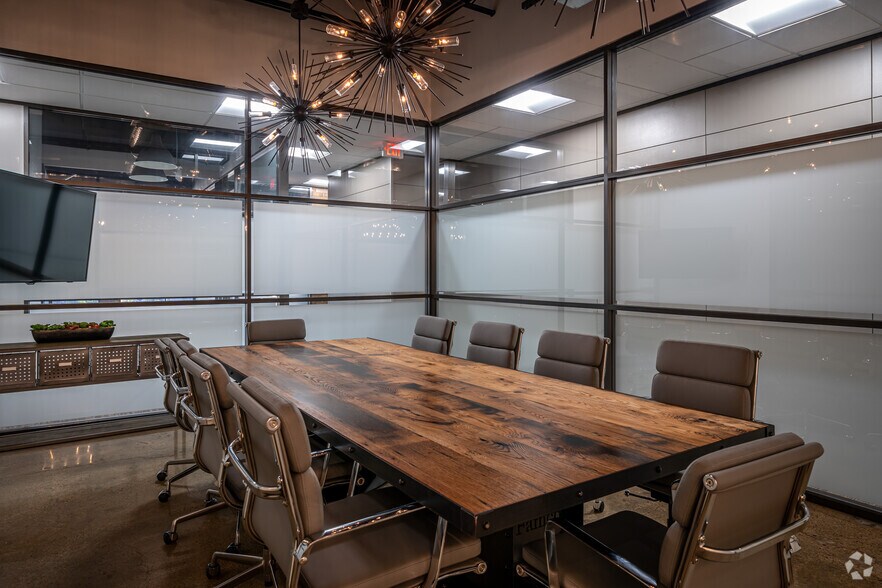 More Photos Of 5353 W Alabama St, Houston Unknown For Lease