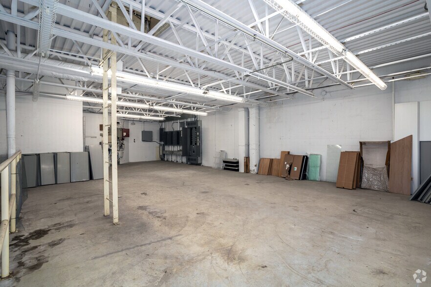 More Photos Of 409 Stokes Rd, Medford Drugstore For Sale