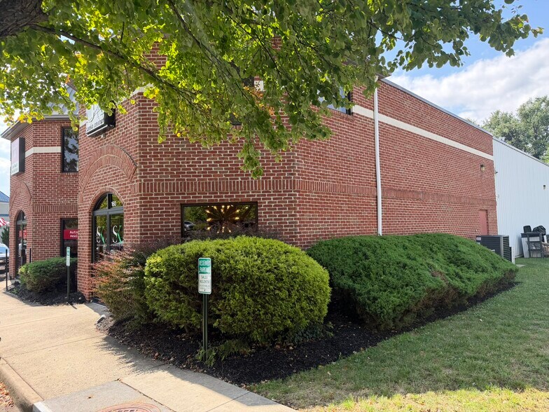 More Photos Of 47 W Jubal Early Dr, Winchester Storefront Retail Office For Sale