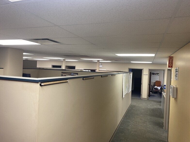 More Photos Of 40 Henri Dunant St, Moncton Office For Sale